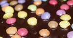 Schokoladenüberzug mit Smarties